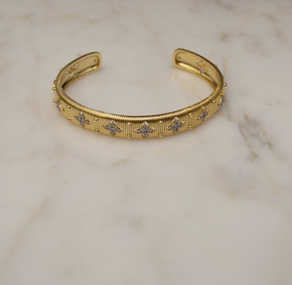 Bracciale rigido